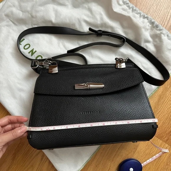 Longchamp purse - Picture 5 of 13